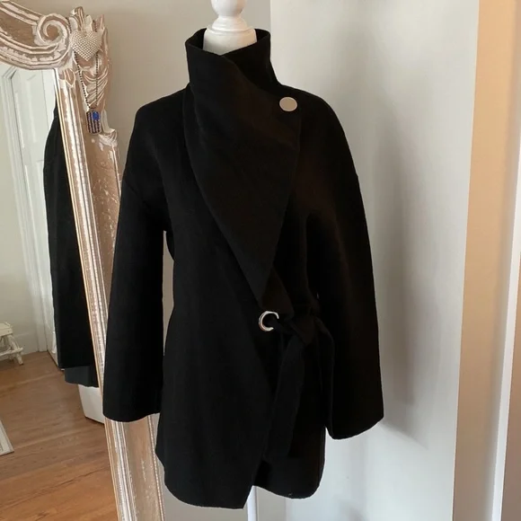 Zara coat with wrap sales collar